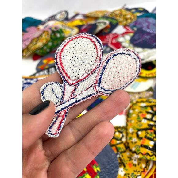 150 PC Assorted Sewing Applique Patches Iron on Sew On NEW Mixed Sequin Crafting - Picture 5 of 16